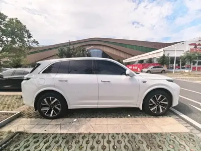 Li Auto Li L7
