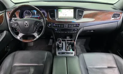 Hyundai Equus
