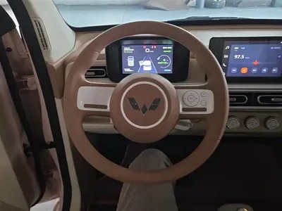 Wuling MINIEV