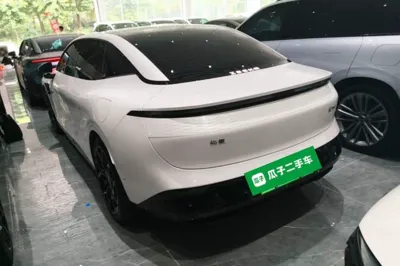 Zeekr 007