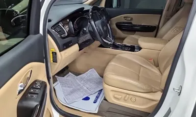 Kia Canival