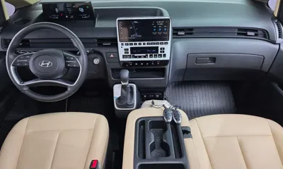 Hyundai Staria