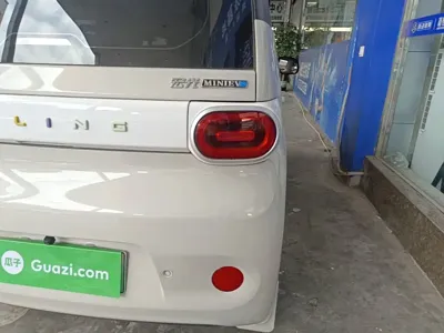 Wuling MINIEV