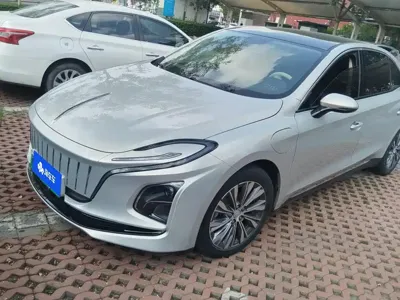 Hongqi Hongqi E-QM5
