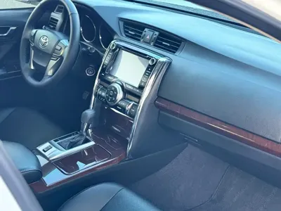 Toyota Reiz