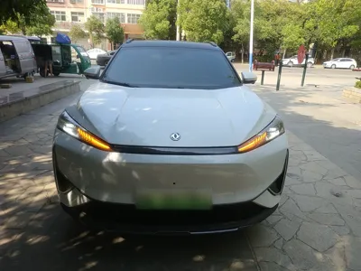 Dongfeng Fengshen L7