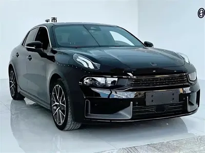 Lynk & Co 03