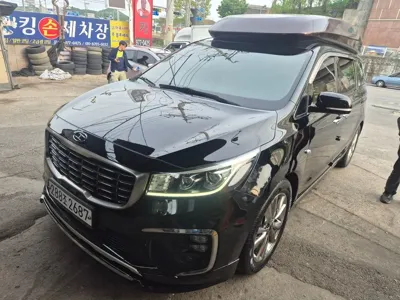 Kia Canival