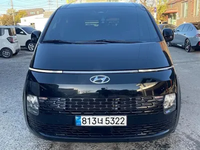 Hyundai Staria