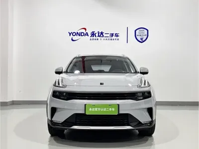 Lynk & Co 06 EM-P