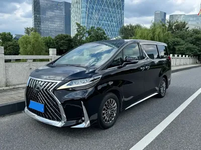Lexus LM