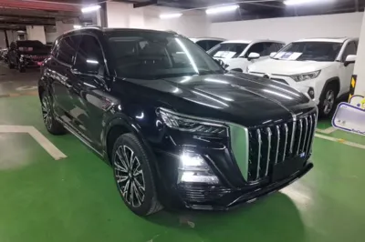 Hongqi HS5