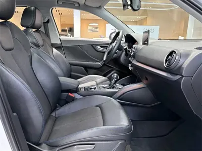 Audi Q2L e-tron