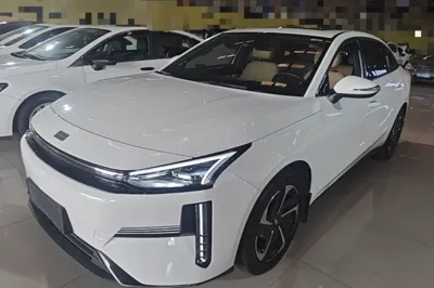 Geely Galaxy L6