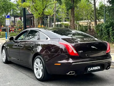 Jaguar XJ