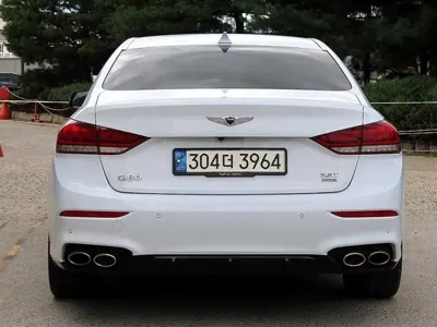 Hyundai Genesis