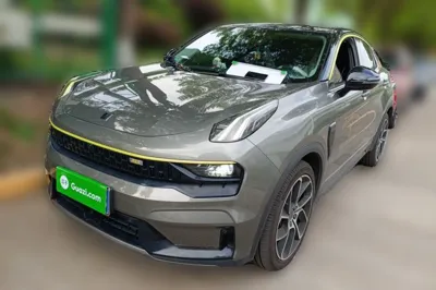 Lynk & Co 05