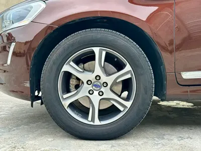 Volvo XC60 (Import)