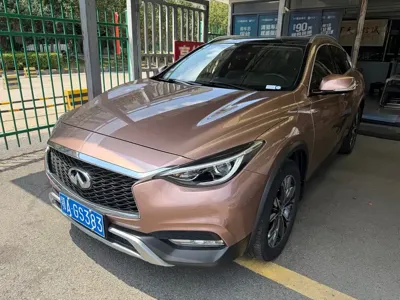 Infiniti QX30