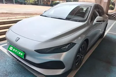 Roewe D7