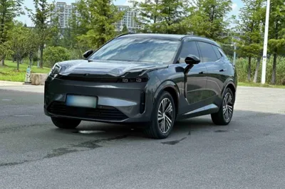 Lynk & Co 08 EM-P