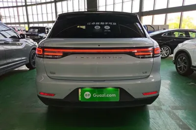 Leapmotor C11