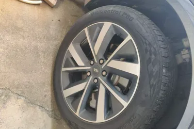 Li Auto L8