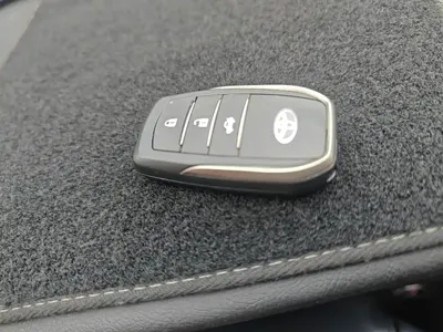 Toyota Reiz