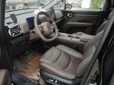 Wuling Xingguang 730