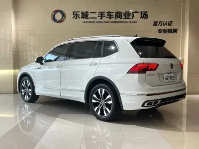 Volkswagen Tiguan L