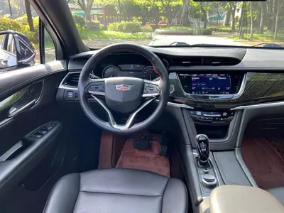 Cadillac XT6