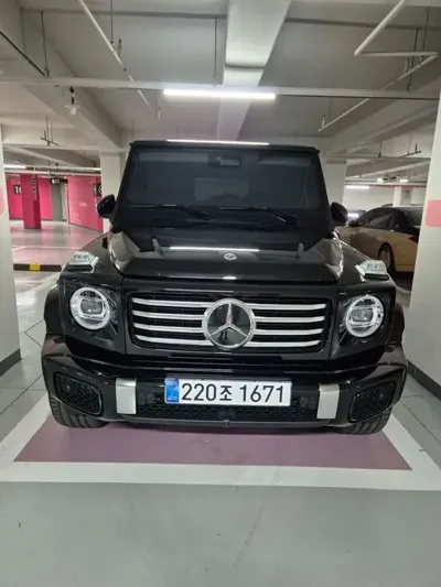 Mercedes-Benz G-Class