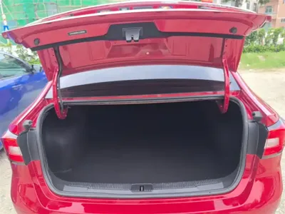 Roewe i5