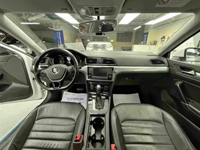 Volkswagen Lamando