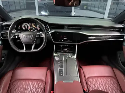 Audi A7L