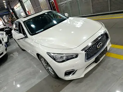 Infiniti Q50L