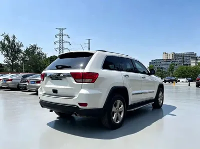 Jeep Grand Cherokee (Import)