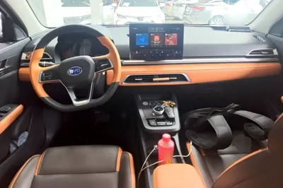 BYD e2