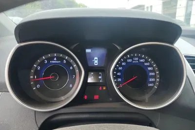 Hyundai Elantra (5th Generation