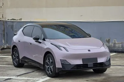 Lynk & Co Z20