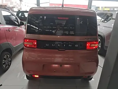 Wuling MINIEV