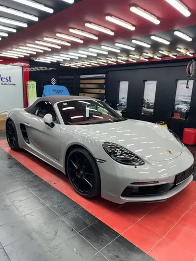 Porsche 718