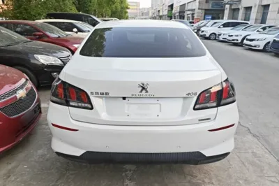 Peugeot 408