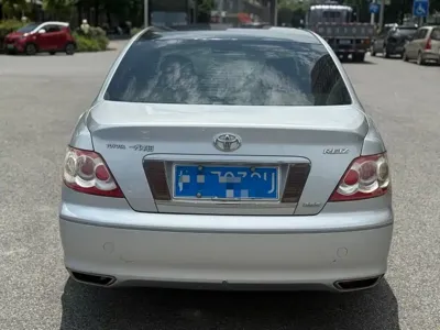 Toyota Reiz