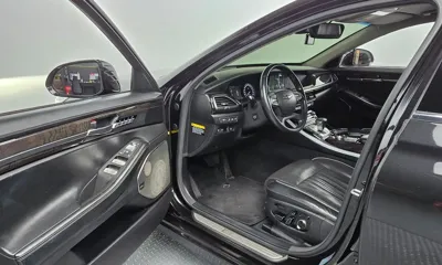 Genesis EQ900