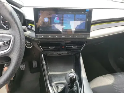 Roewe i5