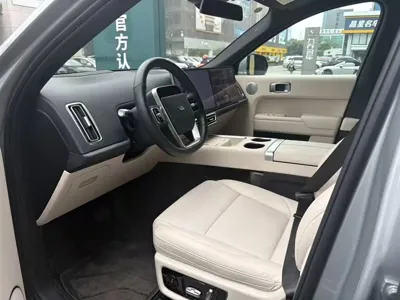 Li Auto Li L8