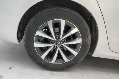 Citroen C6