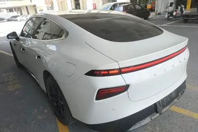 Xpeng P7