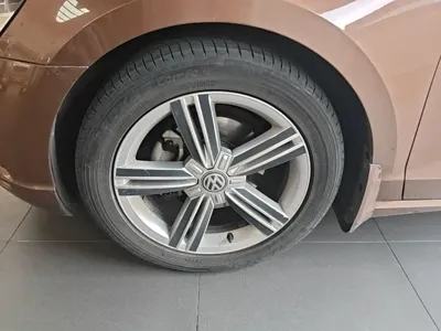 Volkswagen Lamando